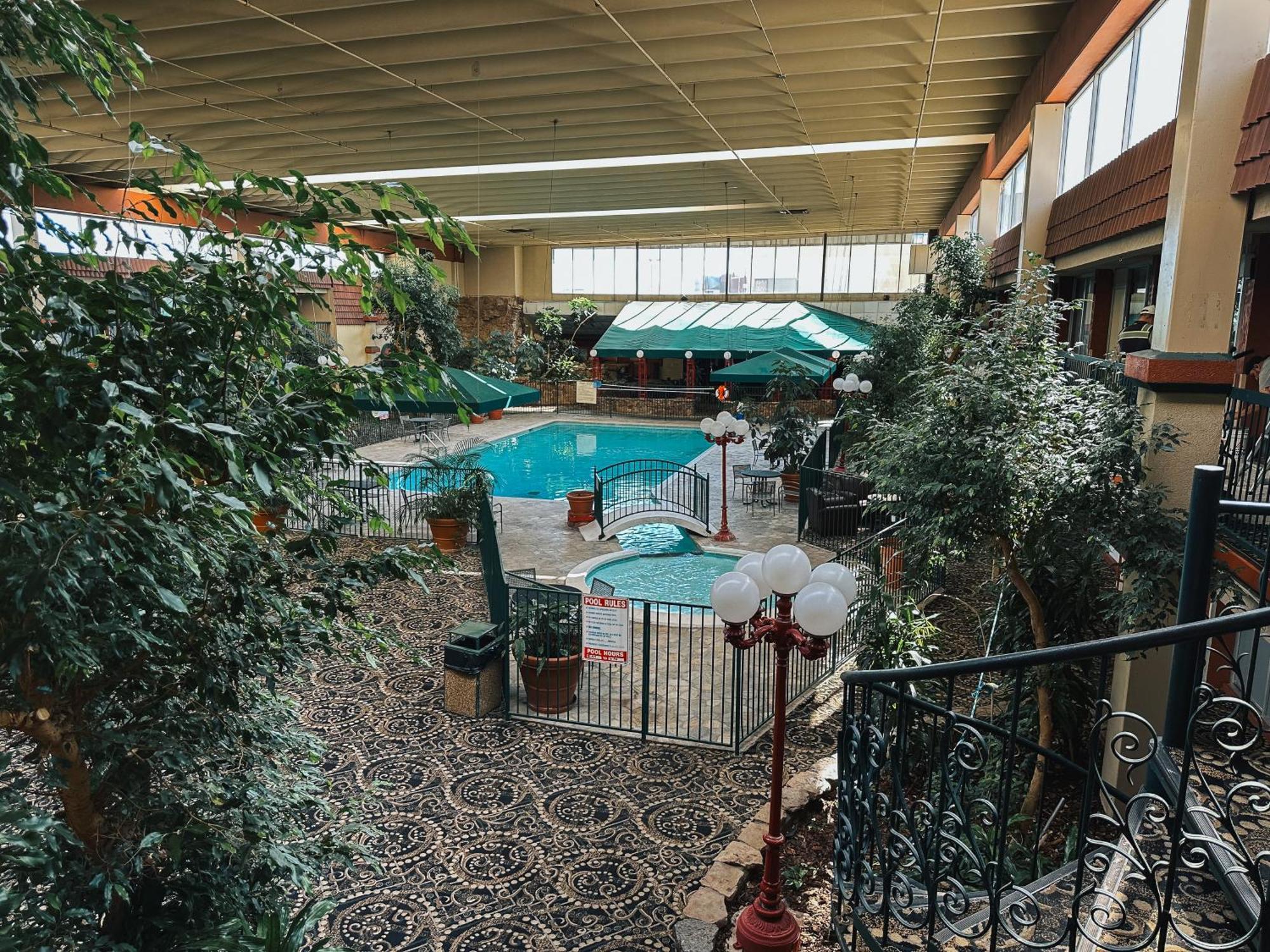 Clarion Inn Fort Collins Exteriör bild