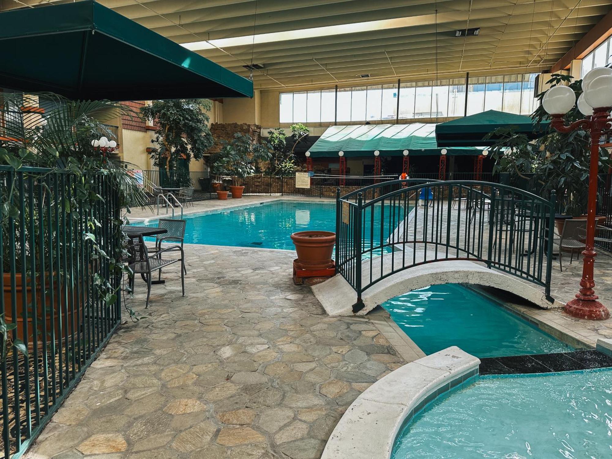 Clarion Inn Fort Collins Exteriör bild